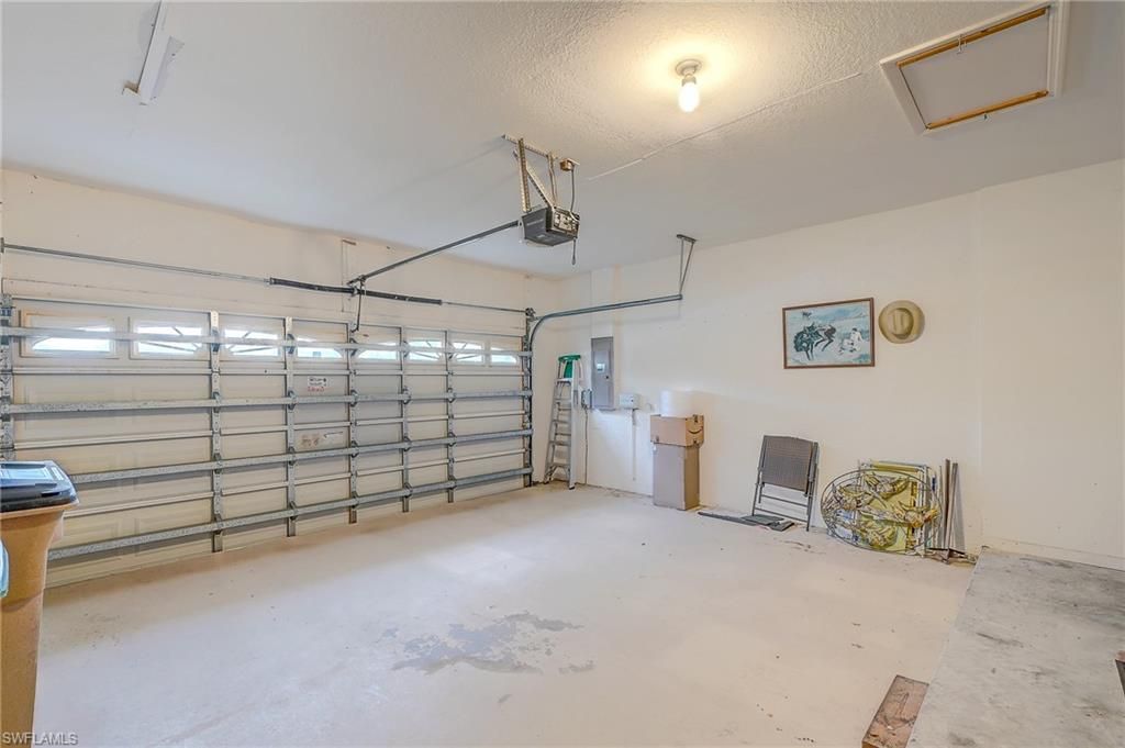 1813 Emerald Cove Dr, Cape Coral, FL 33991 Photo