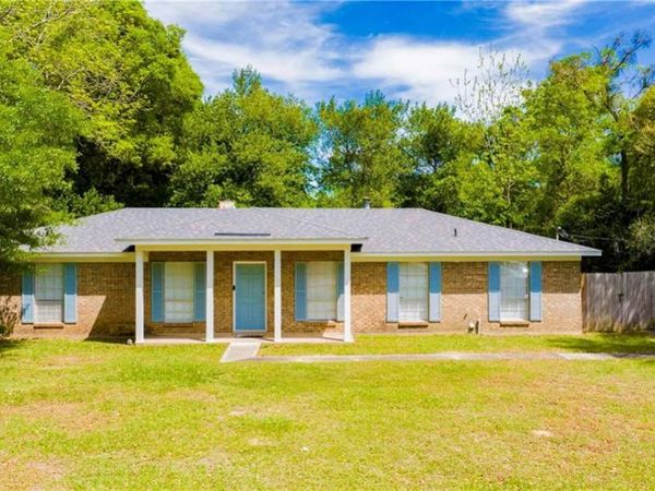 3050 Meadow Lane, Mobile, AL 36618
