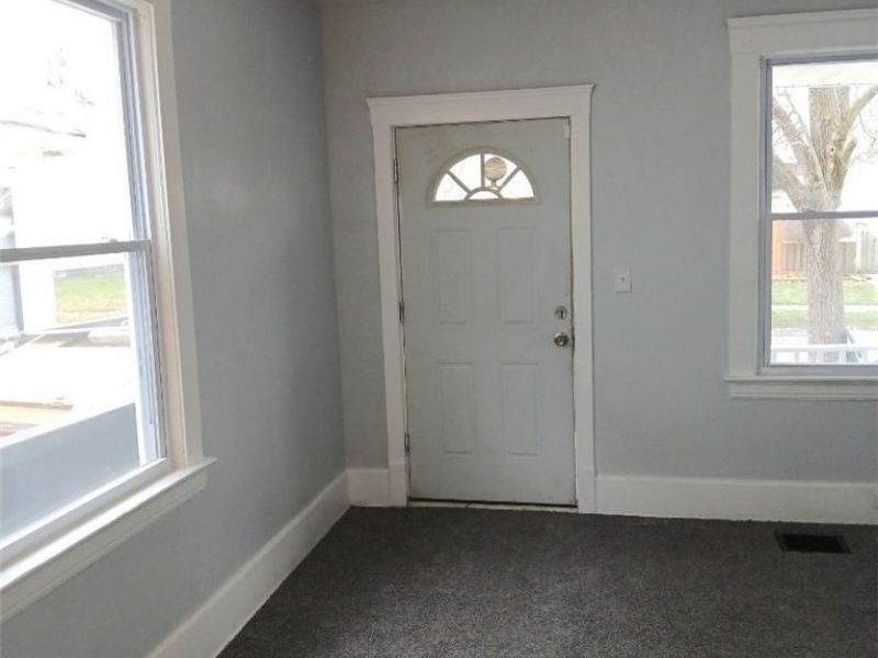 6723 Clement Avenue, Cleveland, OH 44105 Photo 14