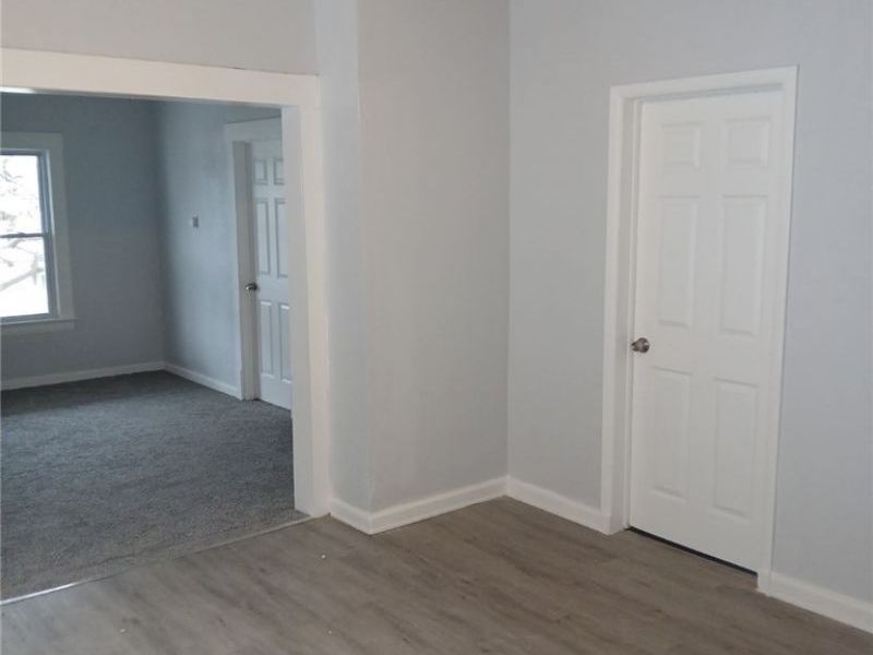 6723 Clement Avenue, Cleveland, OH 44105 Photo 7