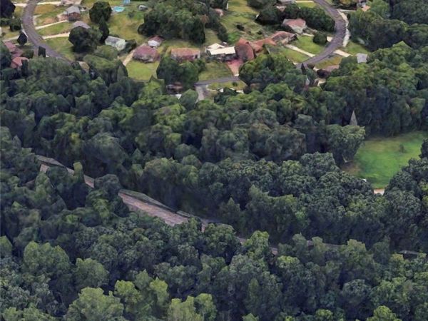 151 Beaver Grade Road, Mckees Rocks, PA 15136