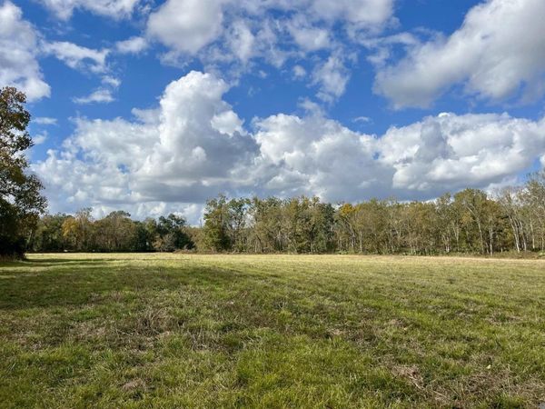 15 Manchac Rd, St Gabriel, LA 70776