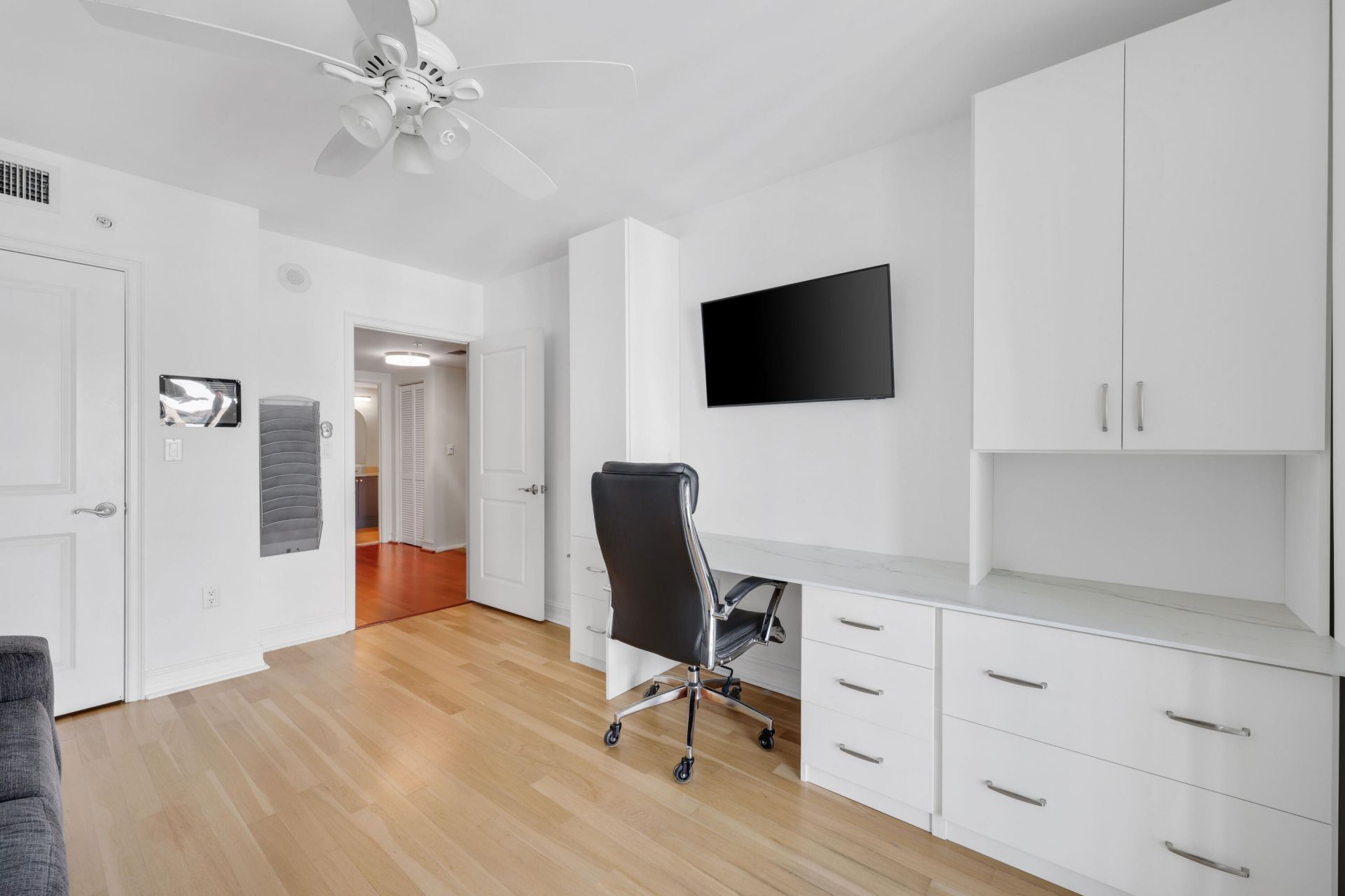 99 SE Mizner Boulevard, Boca Raton, FL 33432 Photo