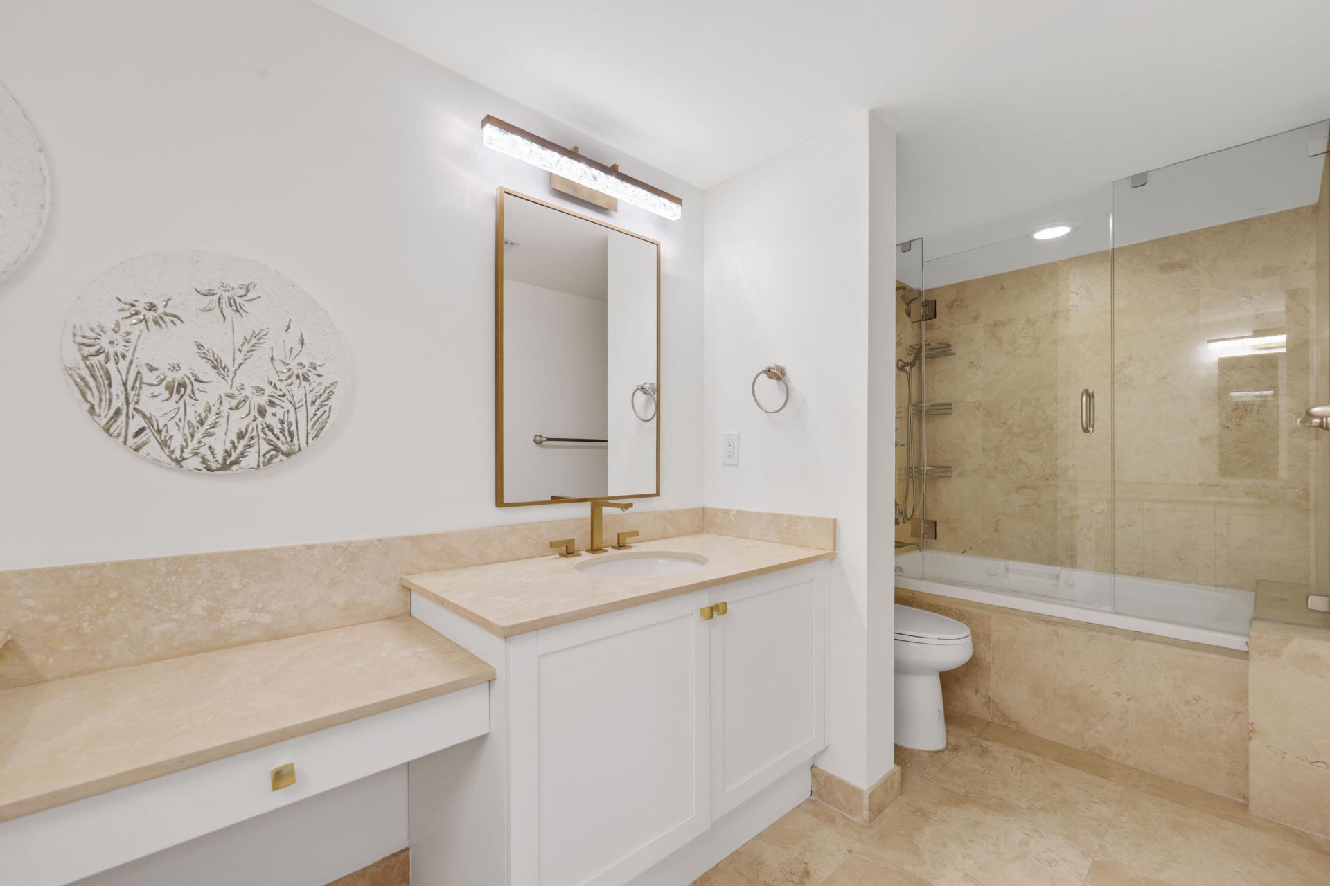 99 SE Mizner Boulevard, Boca Raton, FL 33432 Photo