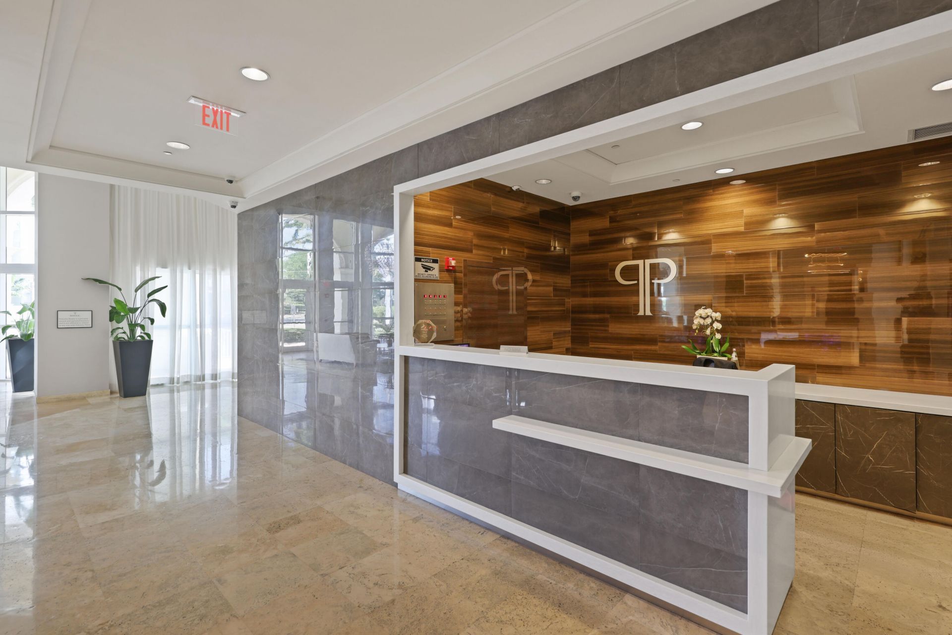 99 SE Mizner Boulevard, Boca Raton, FL 33432 Photo