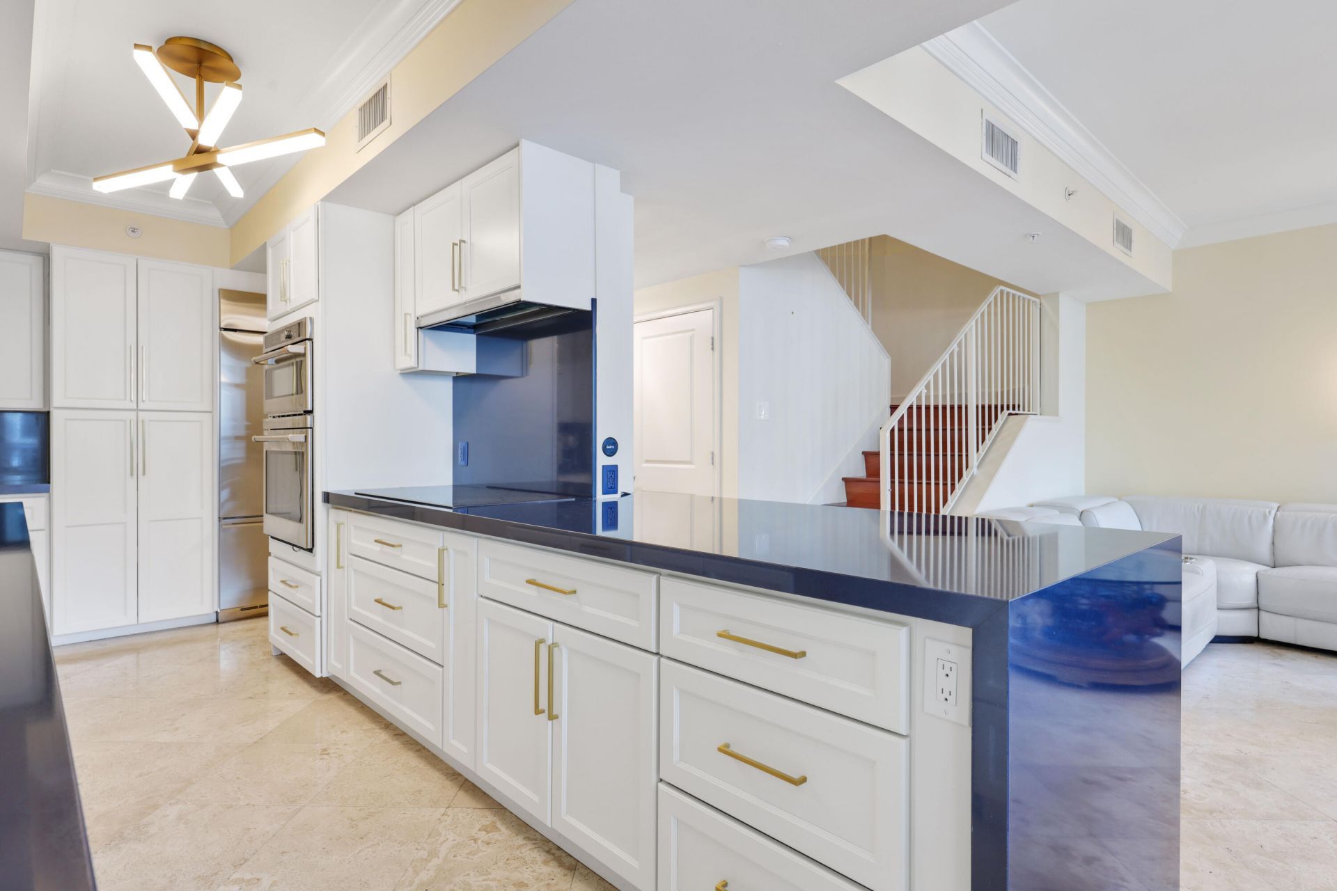 99 SE Mizner Boulevard, Boca Raton, FL 33432 Photo