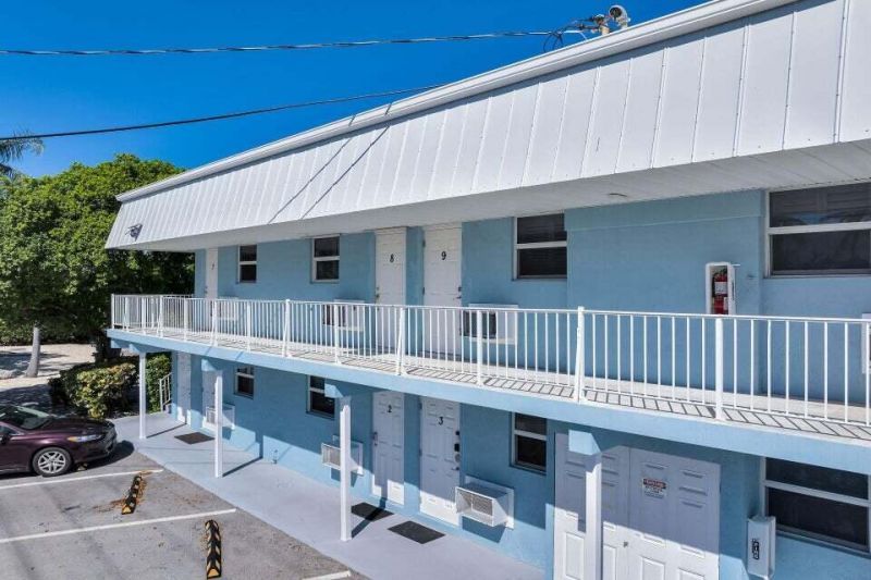 300 Duck Key Drive, Unit 9, Duck, FL 33050 Photo