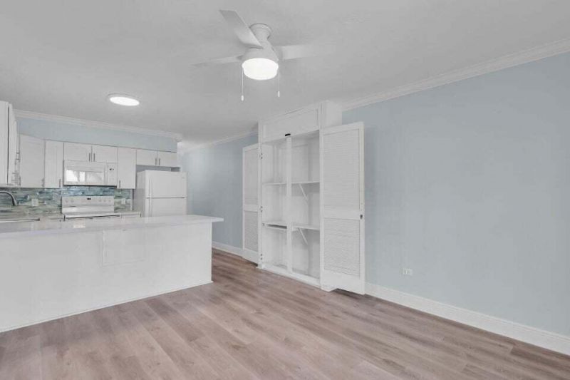 300 Duck Key Drive, Unit 9, Duck, FL 33050 Photo