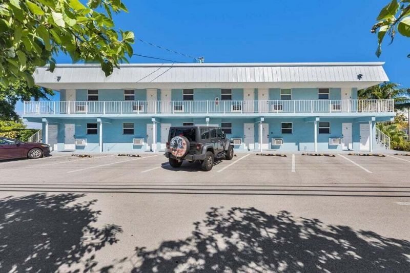 300 Duck Key Drive, Unit 9, Duck, FL 33050 Photo