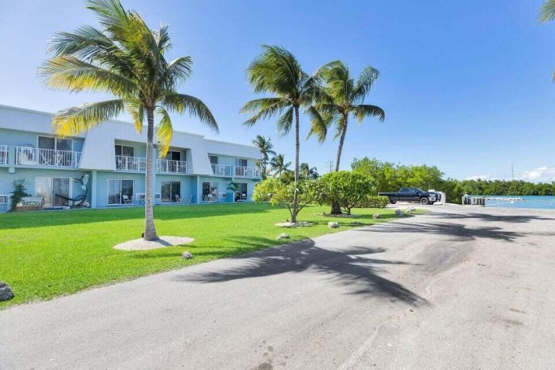 300 Duck Key Drive, Unit 9, Duck, FL 33050 Photo