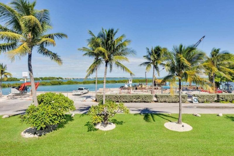 300 Duck Key Drive, Unit 9, Duck, FL 33050 Photo