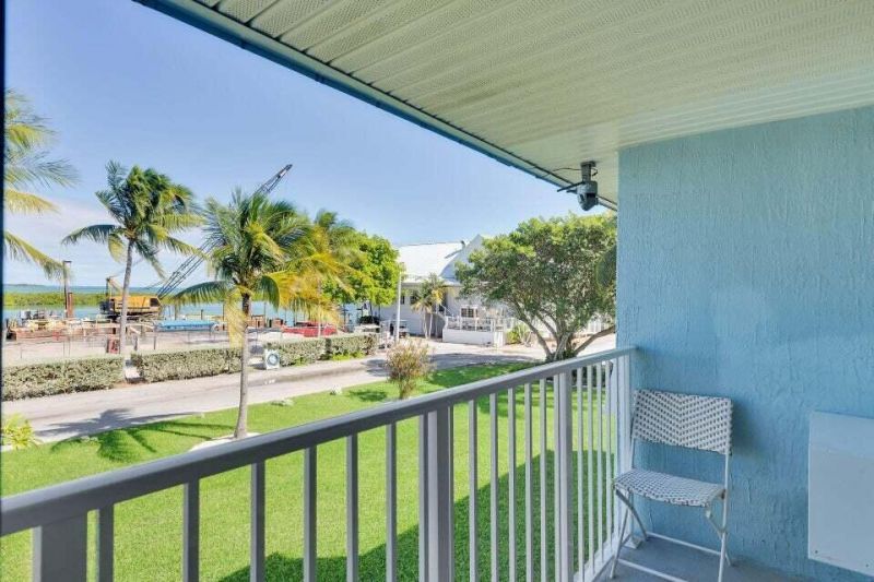 300 Duck Key Drive, Unit 9, Duck, FL 33050 Photo