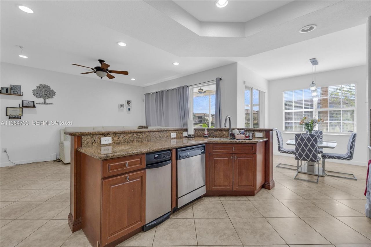 8200 NW 128th Ln , Unit 40B, Parkland, FL 33076 Photo