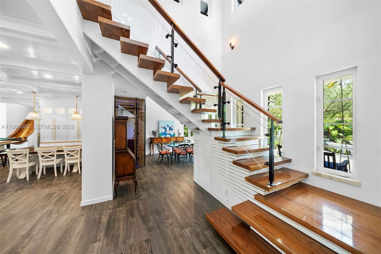 6700 SW 132nd St , Pinecrest, FL 33156 Photo