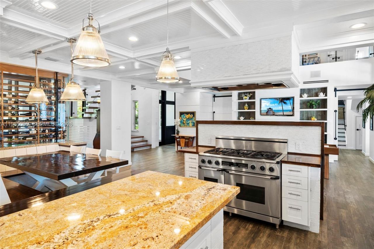 6700 SW 132nd St , Pinecrest, FL 33156 Photo