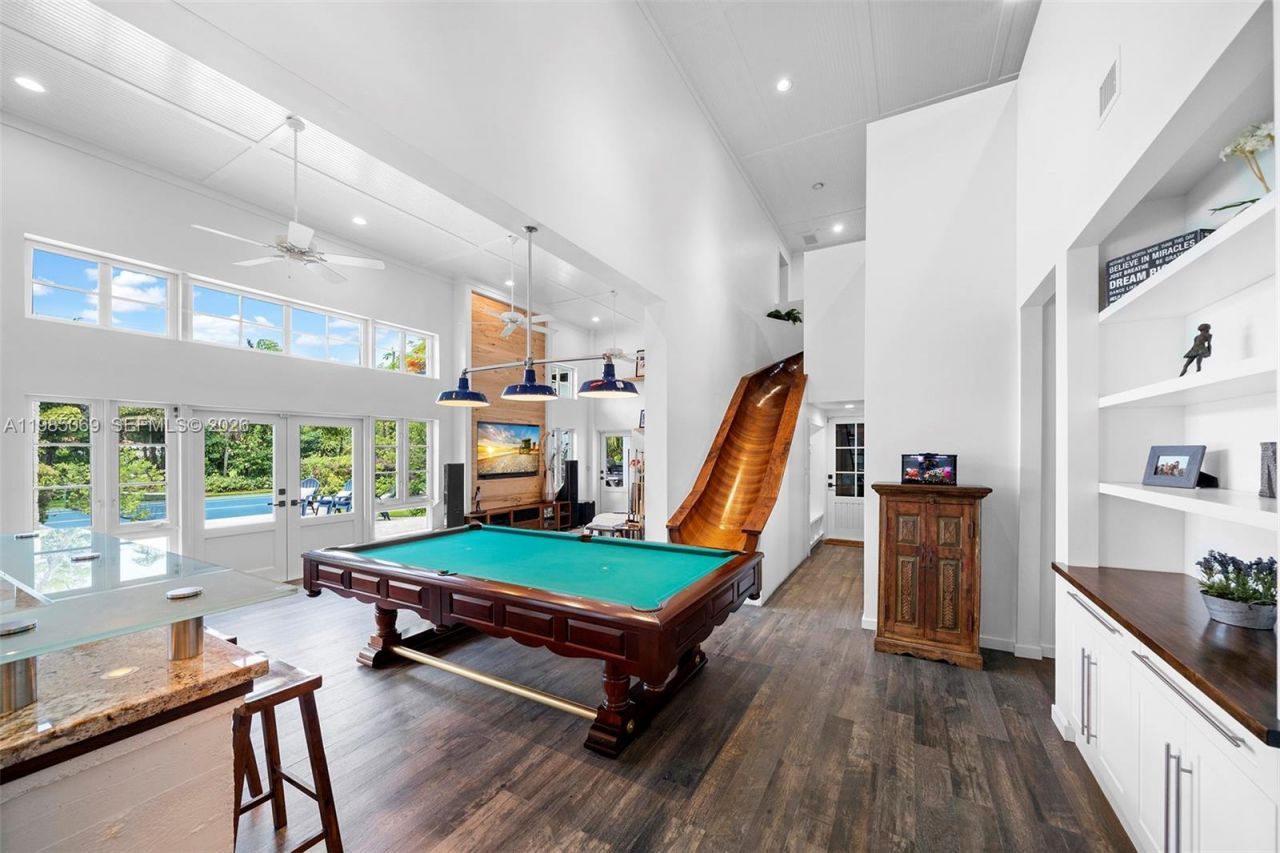 6700 SW 132nd St , Pinecrest, FL 33156 Photo