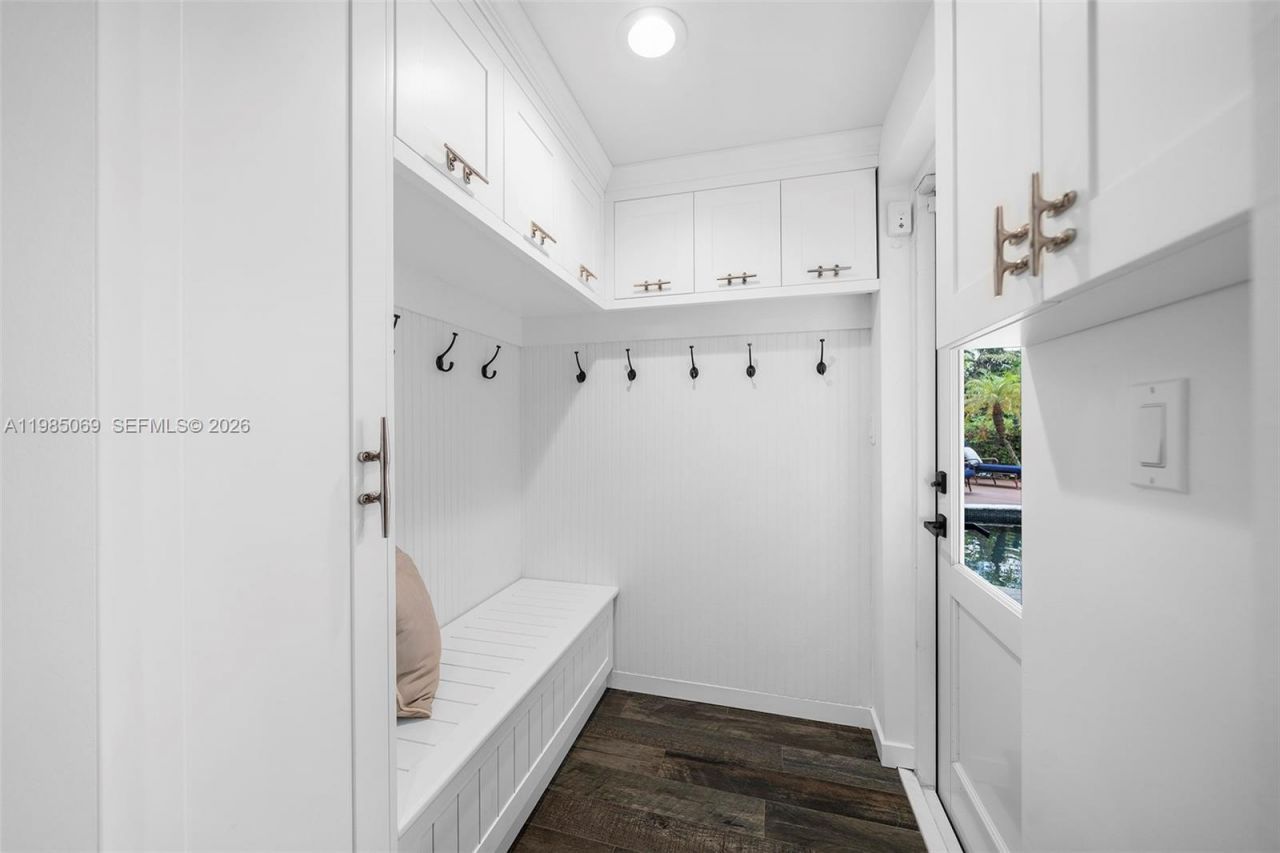 6700 SW 132nd St , Pinecrest, FL 33156 Photo