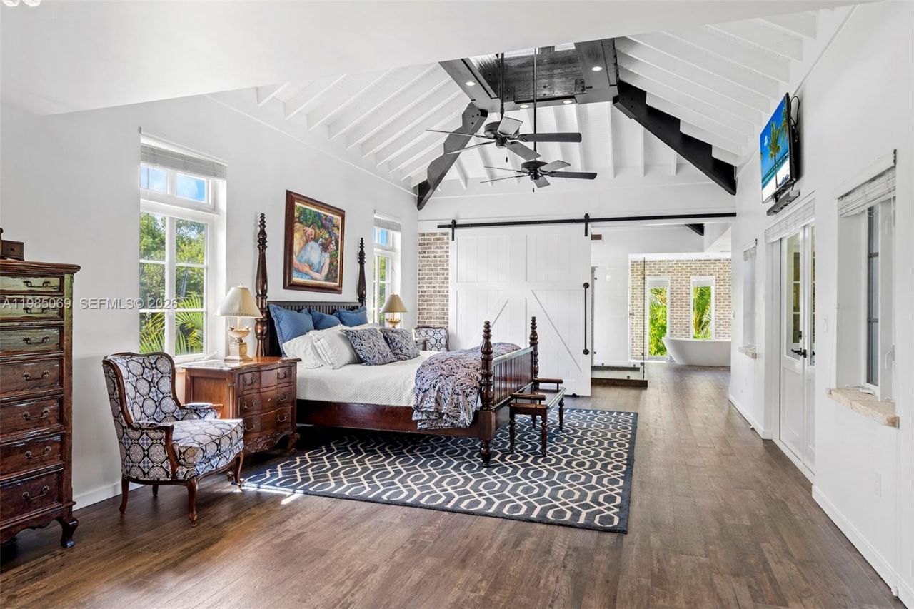 6700 SW 132nd St , Pinecrest, FL 33156 Photo