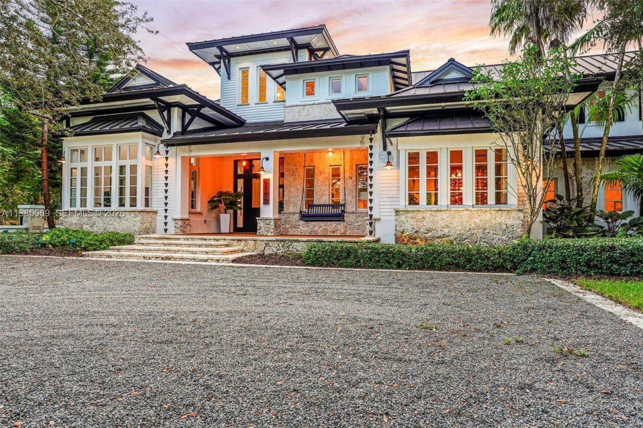 6700 SW 132nd St , Pinecrest, FL 33156 Photo