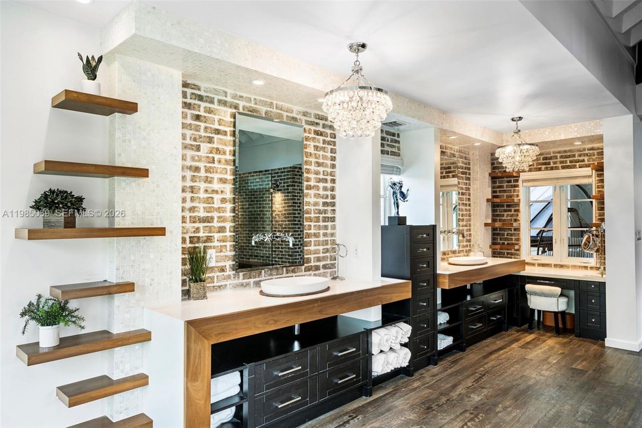 6700 SW 132nd St , Pinecrest, FL 33156 Photo