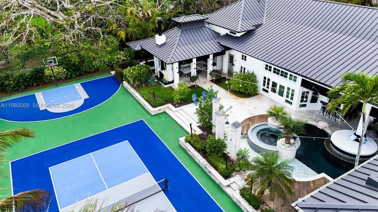 6700 SW 132nd St , Pinecrest, FL 33156 Photo