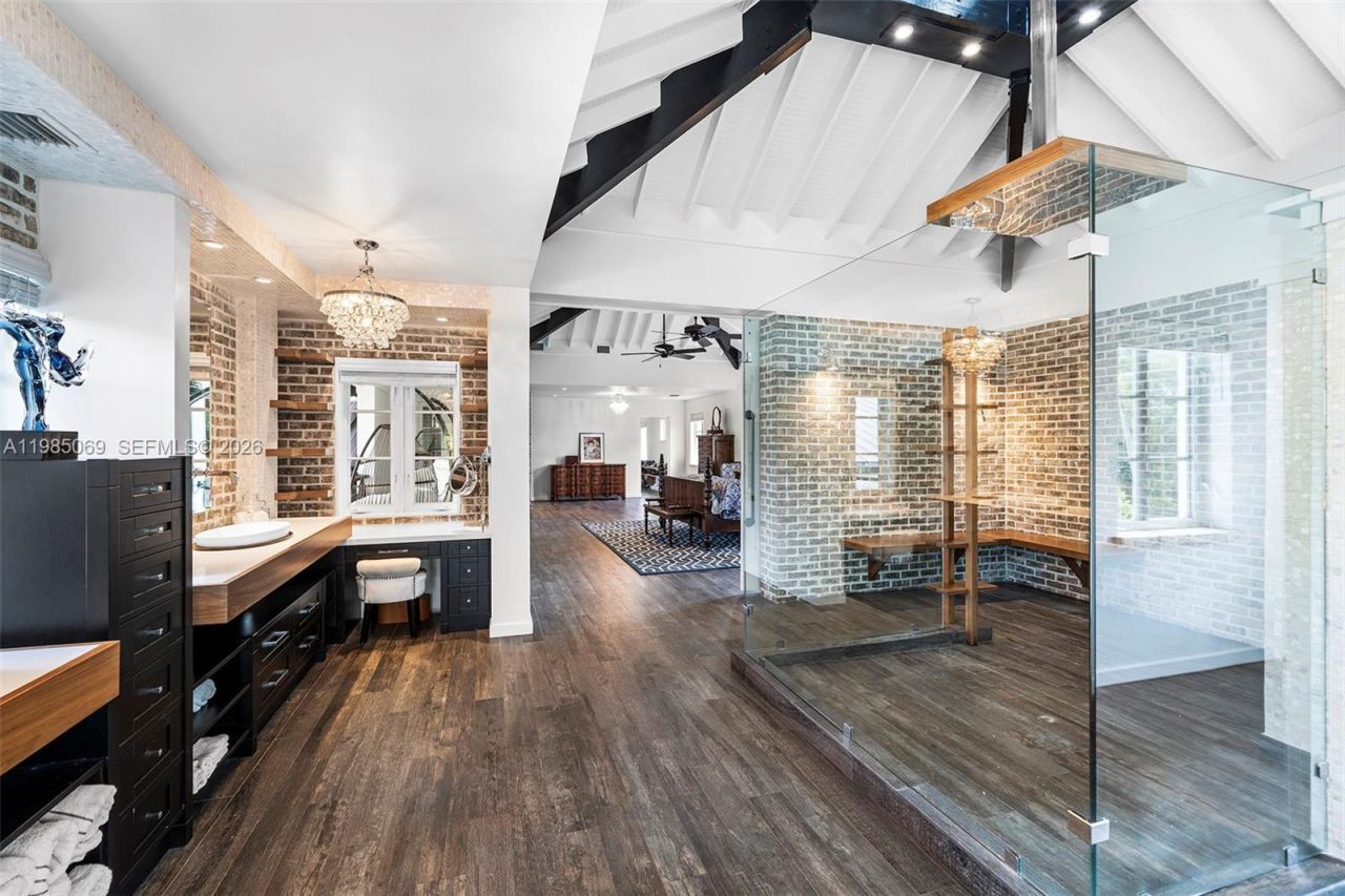 6700 SW 132nd St , Pinecrest, FL 33156 Photo