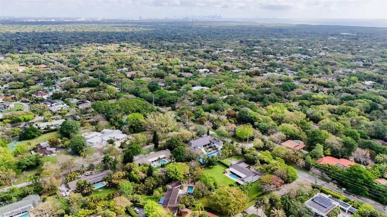 6700 SW 132nd St , Pinecrest, FL 33156 Photo