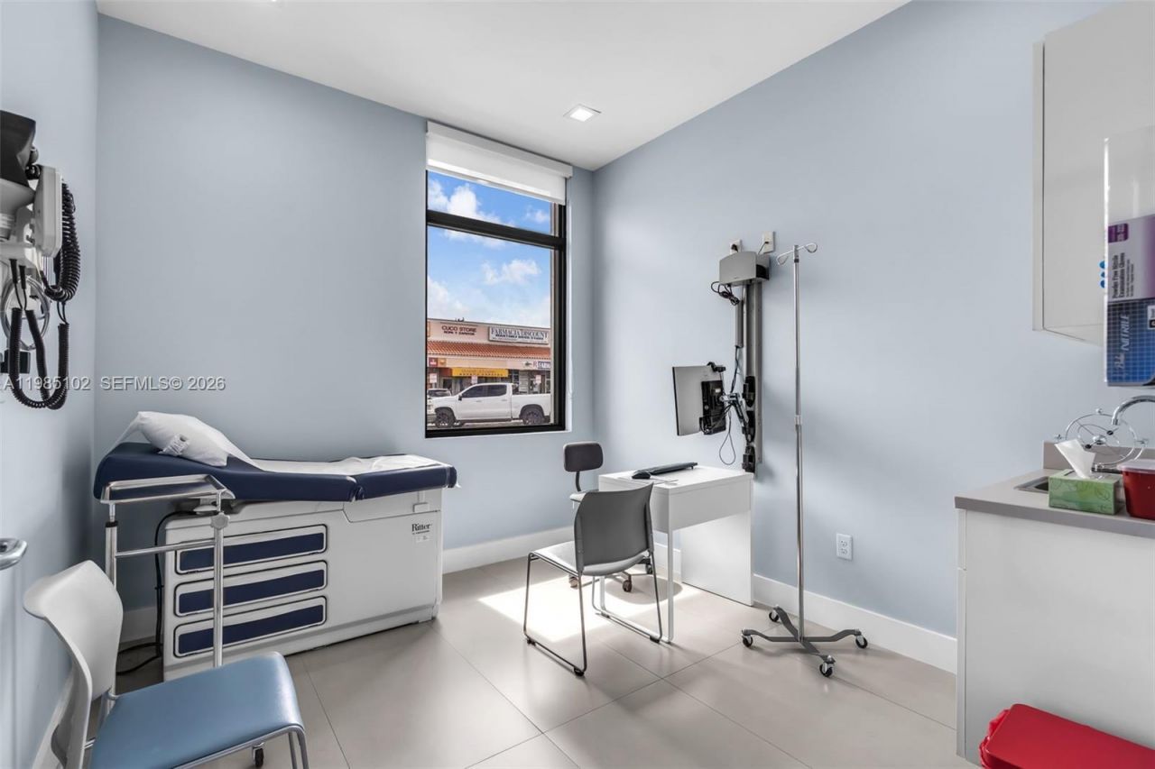 875 E 41st St , Hialeah, FL 33013 Photo