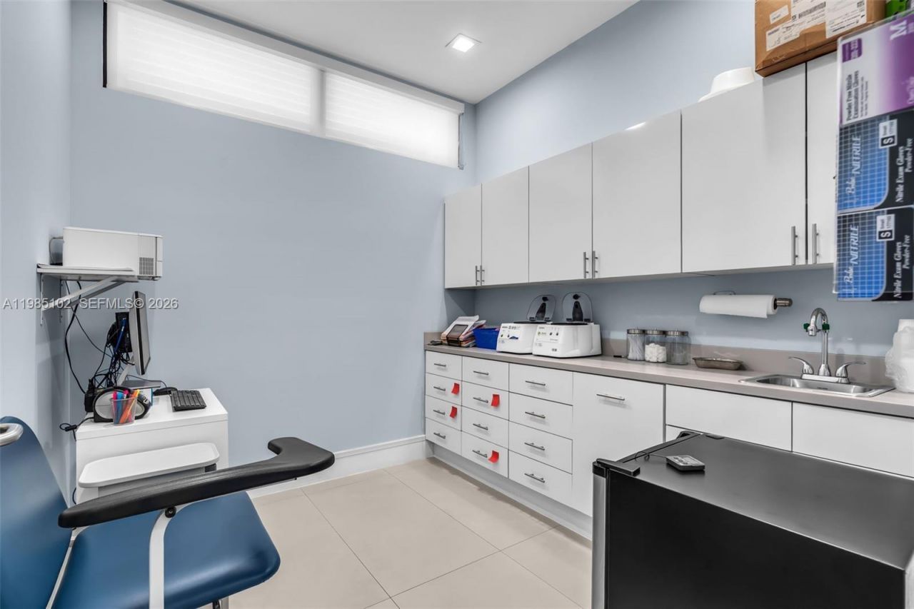 875 E 41st St , Hialeah, FL 33013 Photo