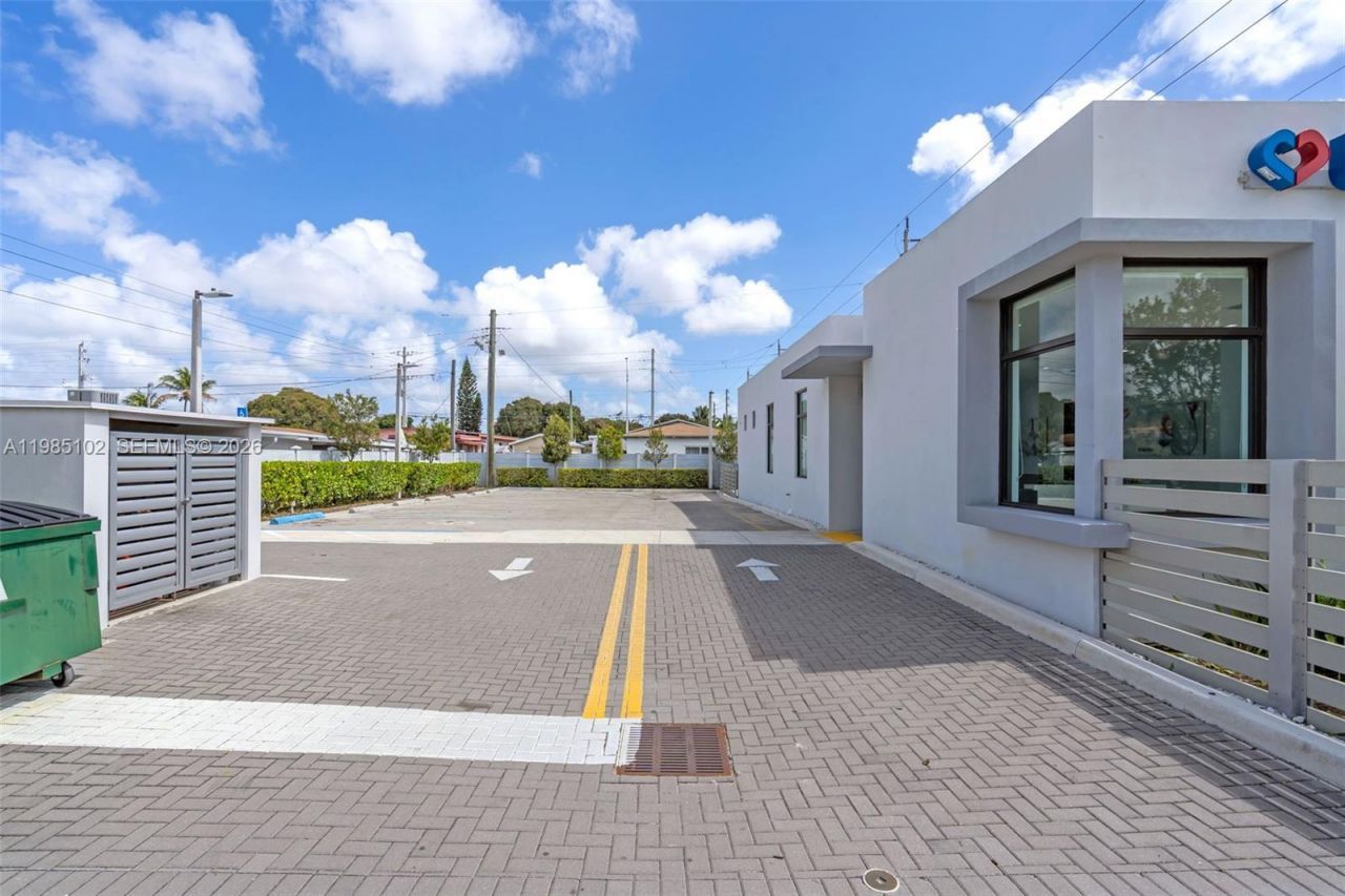 875 E 41st St , Hialeah, FL 33013 Photo