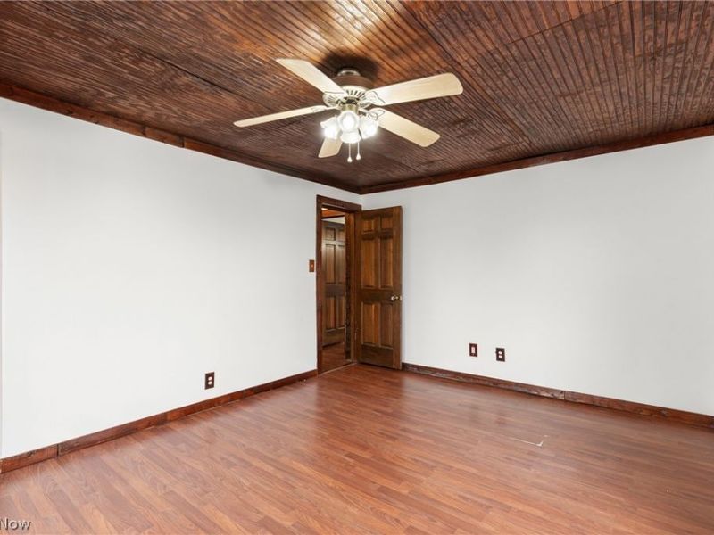 55249 Locust Drive, Bridgeport, OH 43912 Photo 16