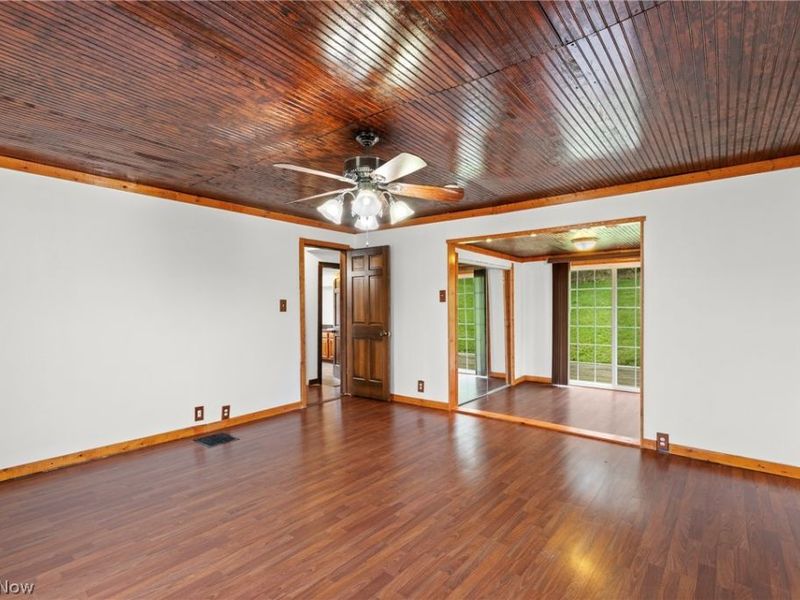 55249 Locust Drive, Bridgeport, OH 43912 Photo 18