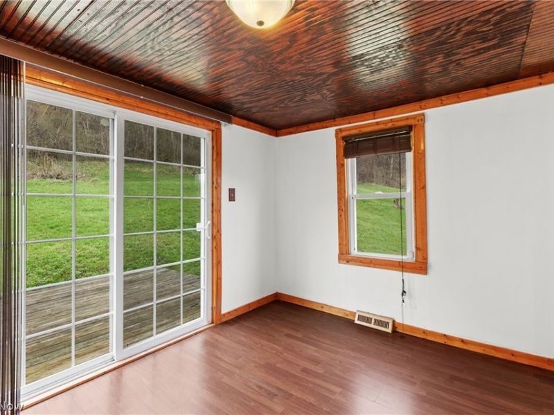 55249 Locust Drive, Bridgeport, OH 43912 Photo 19