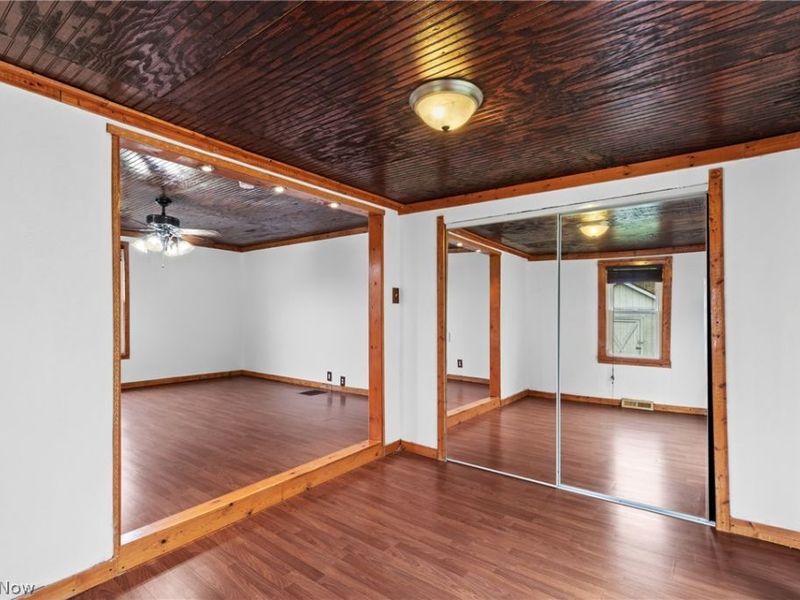 55249 Locust Drive, Bridgeport, OH 43912 Photo 20