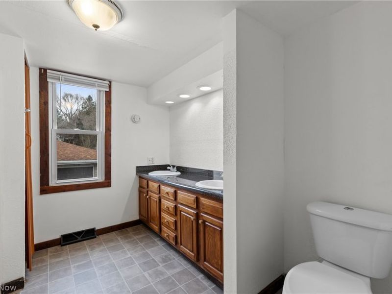 55249 Locust Drive, Bridgeport, OH 43912 Photo 22