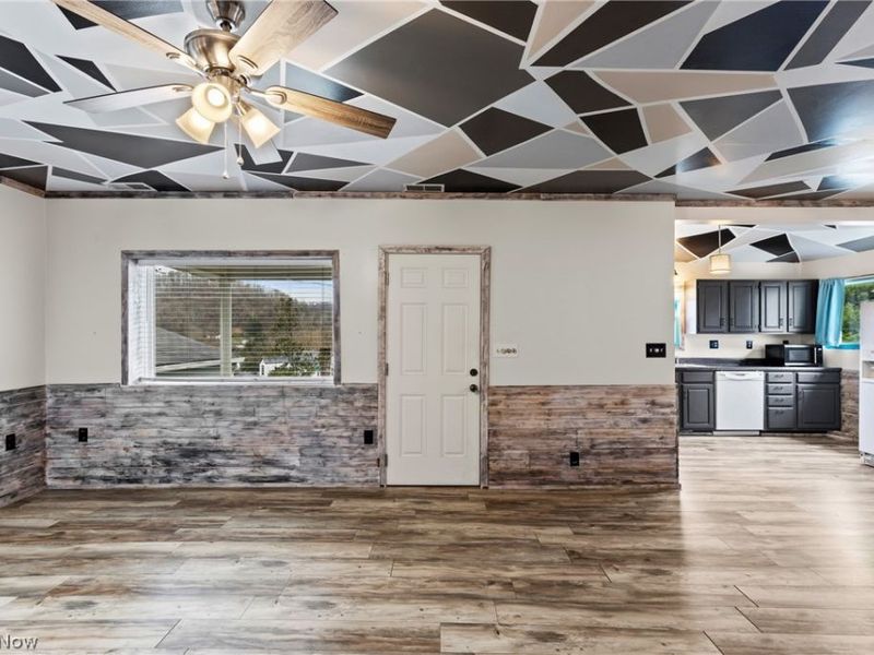 55249 Locust Drive, Bridgeport, OH 43912 Photo 6