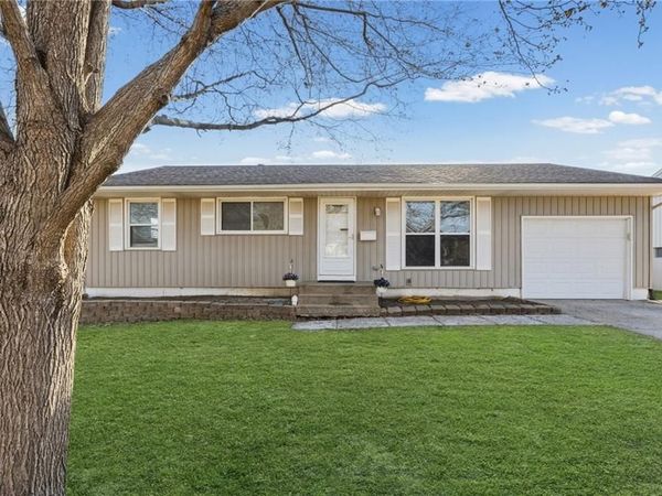 829 N Choctaw Avenue, Independence, MO 64056