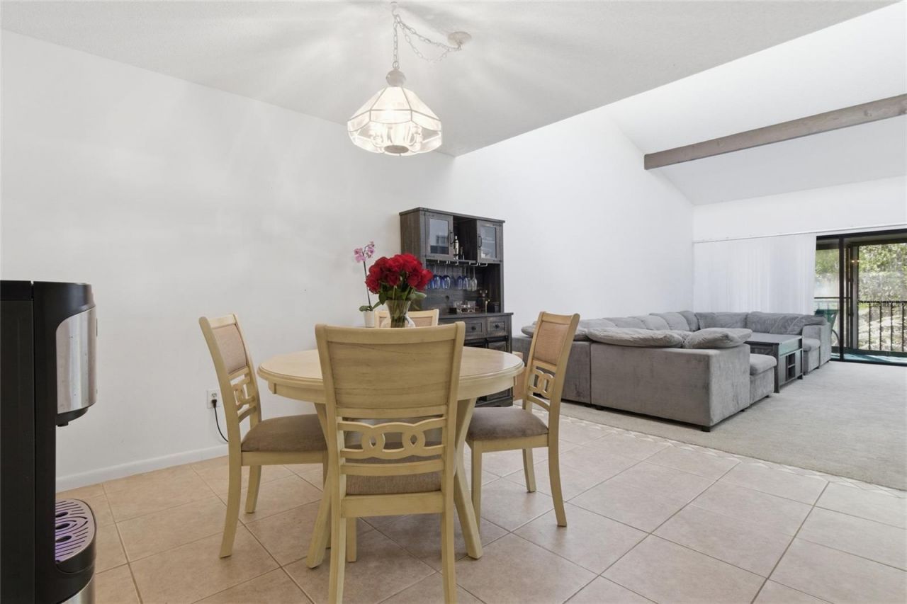 1628 Clower Creek Drive , Unit 225, Sarasota, FL 34231 Photo