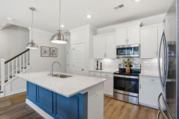 191 O'malley Drive photo 4