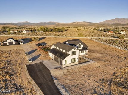 1409 Hunters Point Drive, Gardnerville, NV 89410 Photo