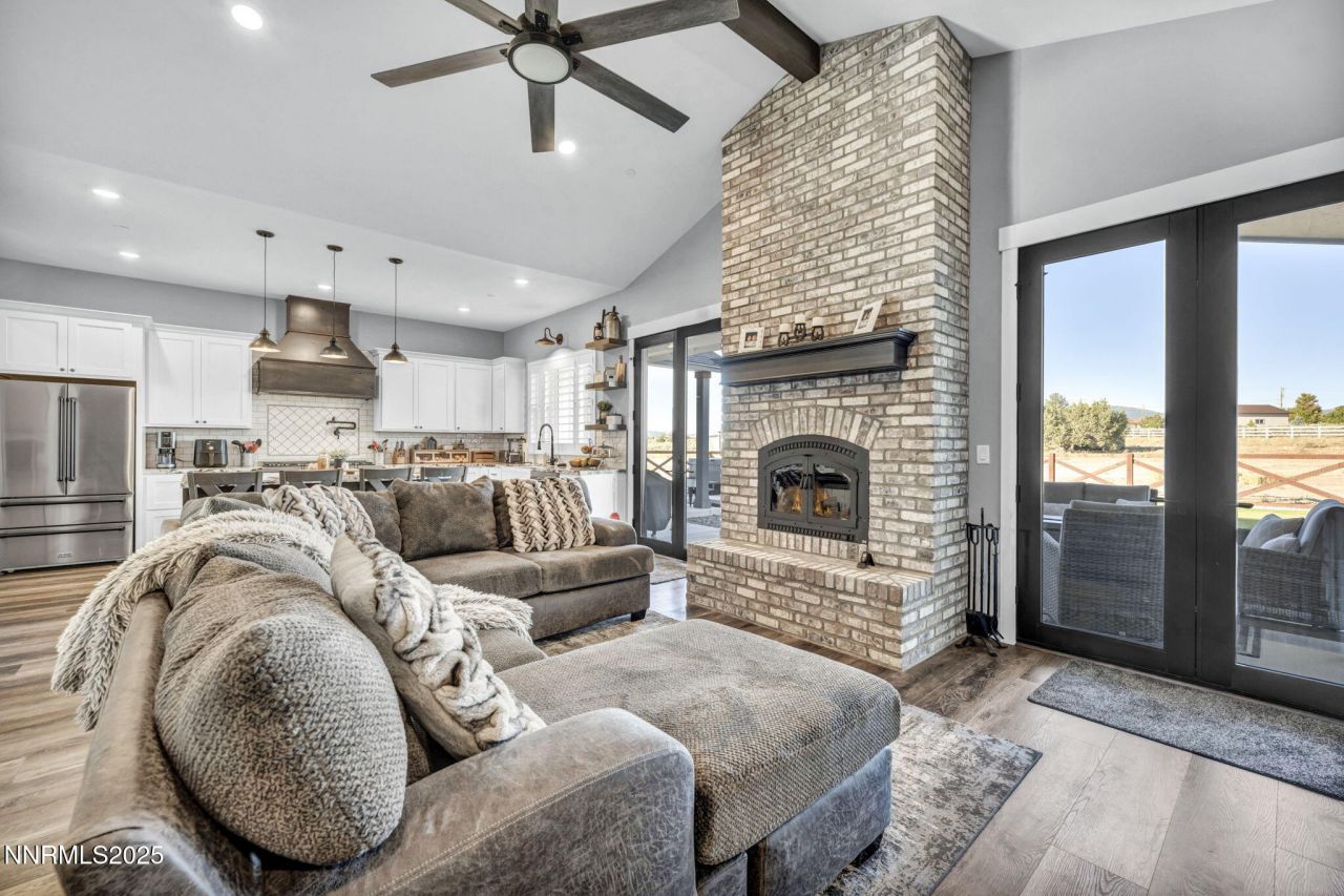 1409 Hunters Point Drive, Gardnerville, NV 89410 Photo