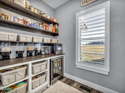 1409 Hunters Point Drive, Gardnerville, NV 89410 Photo