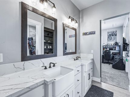 1409 Hunters Point Drive, Gardnerville, NV 89410 Photo