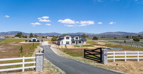 1409 Hunters Point Drive, Gardnerville, NV 89410 Photo