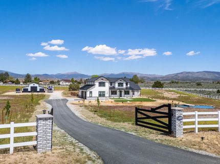 1409 Hunters Point Drive, Gardnerville, NV 89410 Photo