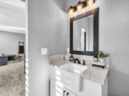 1409 Hunters Point Drive, Gardnerville, NV 89410 Photo