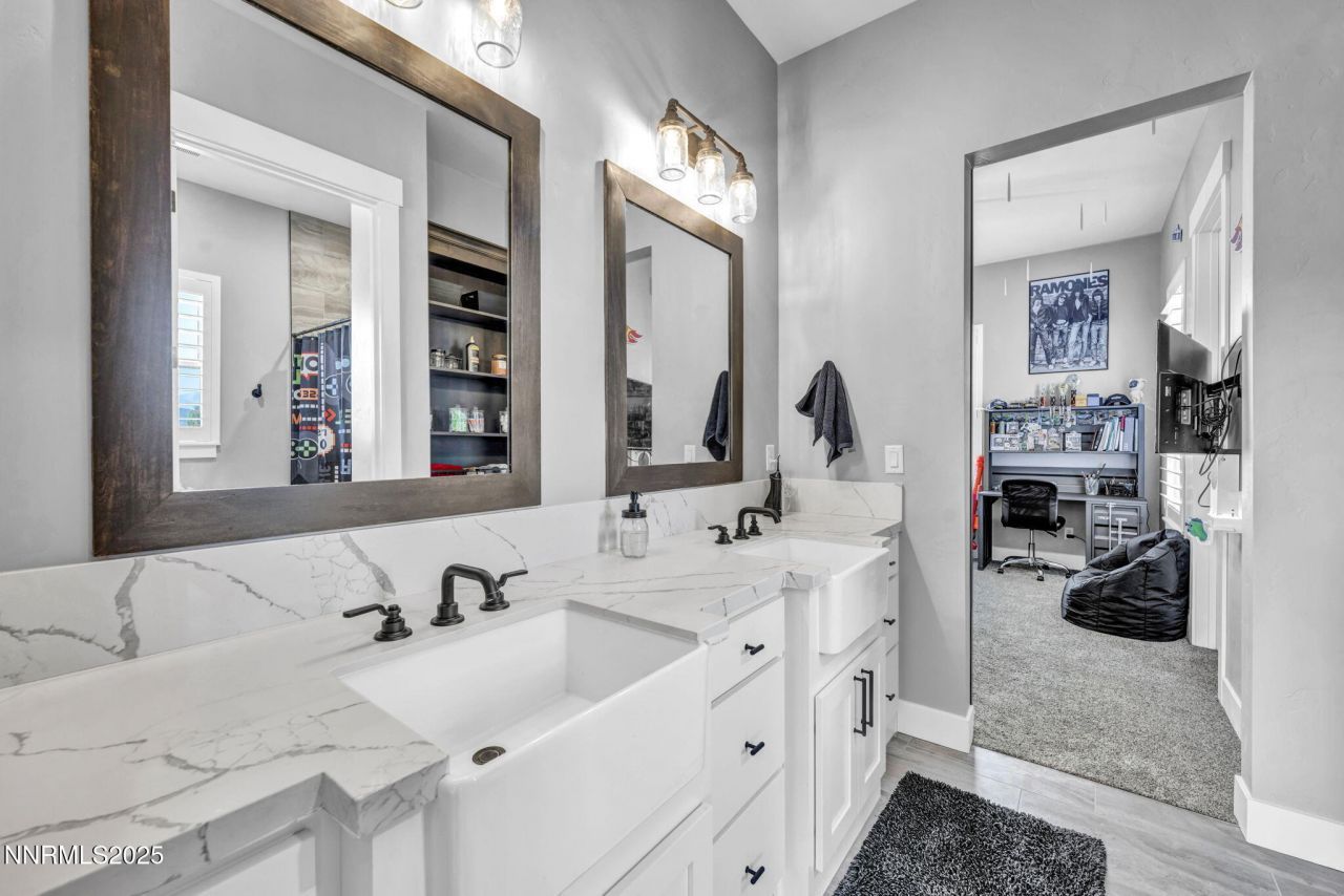 1409 Hunters Point Drive, Gardnerville, NV 89410 Photo