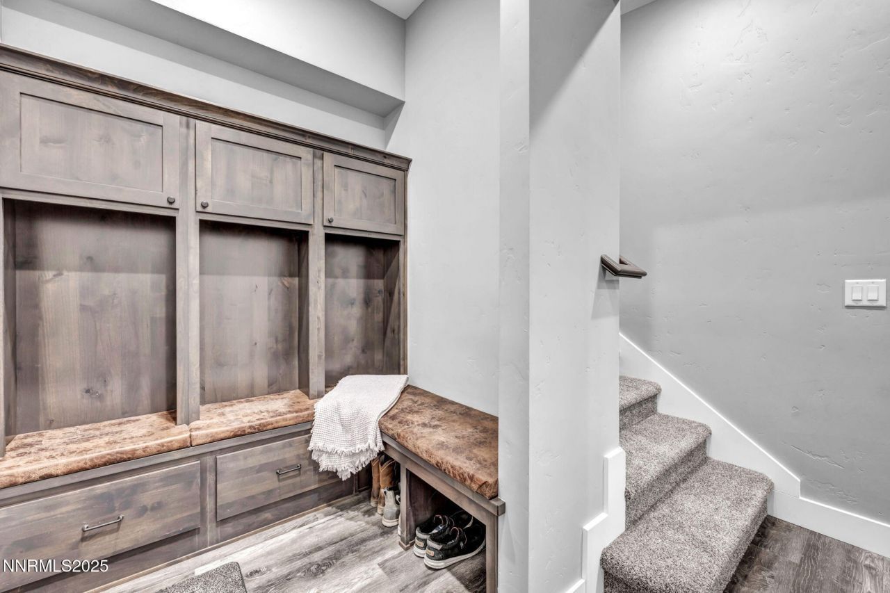 1409 Hunters Point Drive, Gardnerville, NV 89410 Photo