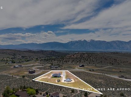 1409 Hunters Point Drive, Gardnerville, NV 89410 Photo