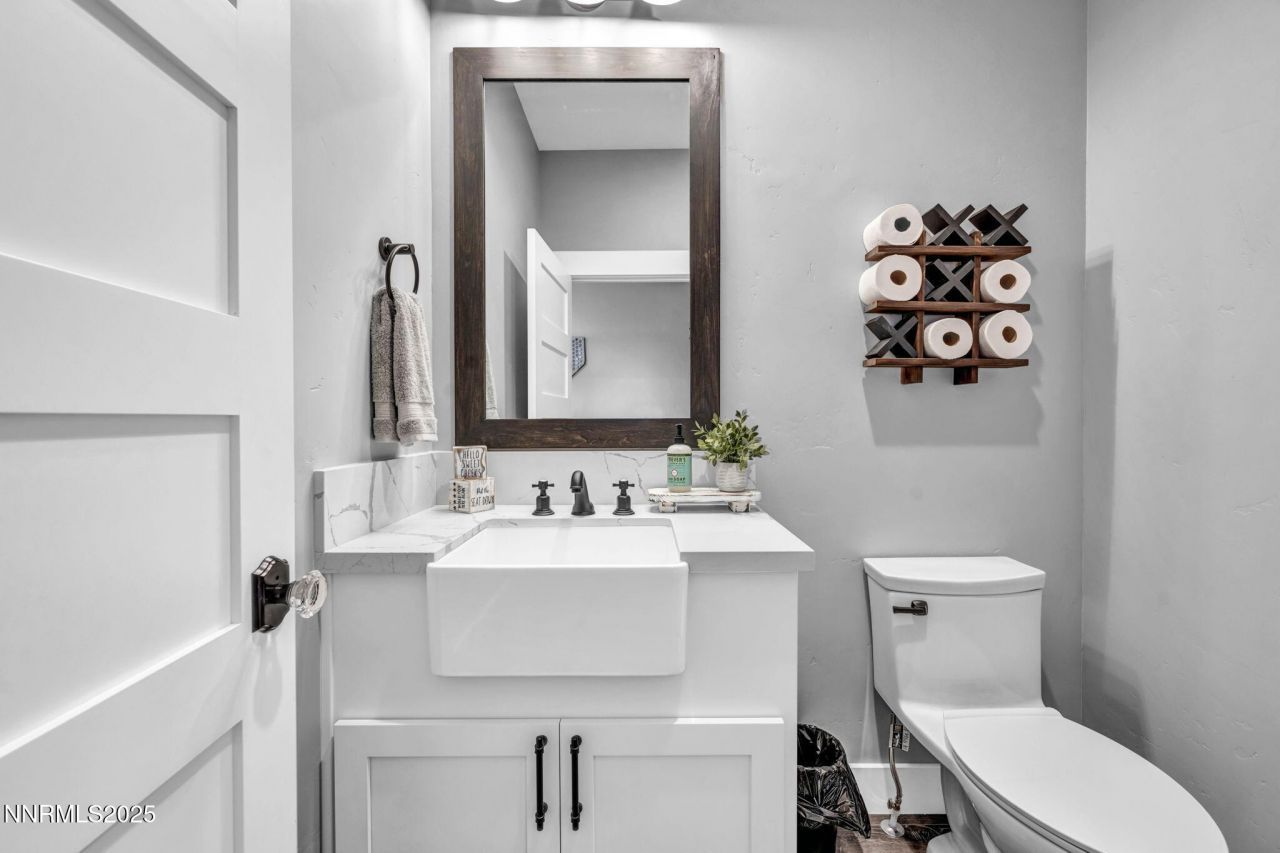 1409 Hunters Point Drive, Gardnerville, NV 89410 Photo